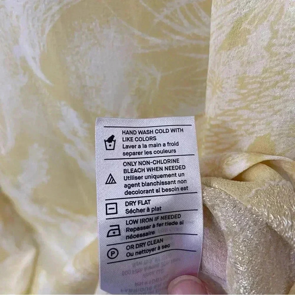 NWT Vince Pastel Floral Blouse Butter Yellow size XS - Picture 8 of 13